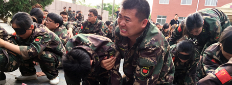 學會感恩，感恩父母給我生命，感恩公司給我平臺！