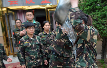 失敗并不可怕，可怕的是你失去面對失敗的勇氣！
